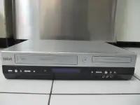 RCA DRC8320N HifI VCR & DVD Recorder Player For Parts Or Repair