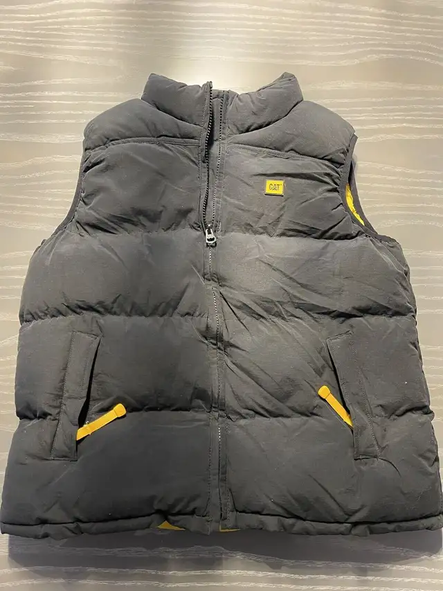 CAT Puffer Vest in Kids & Youth in Strathcona County - Image 2