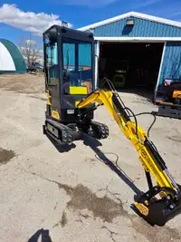 New Mini FF13 Excavator,  Deluxe Cab with Full Hydraulics.  40