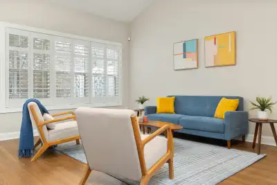 Office space for rent for mental health professionals. Rent per hour or per day ($100/day, $30/hr)....