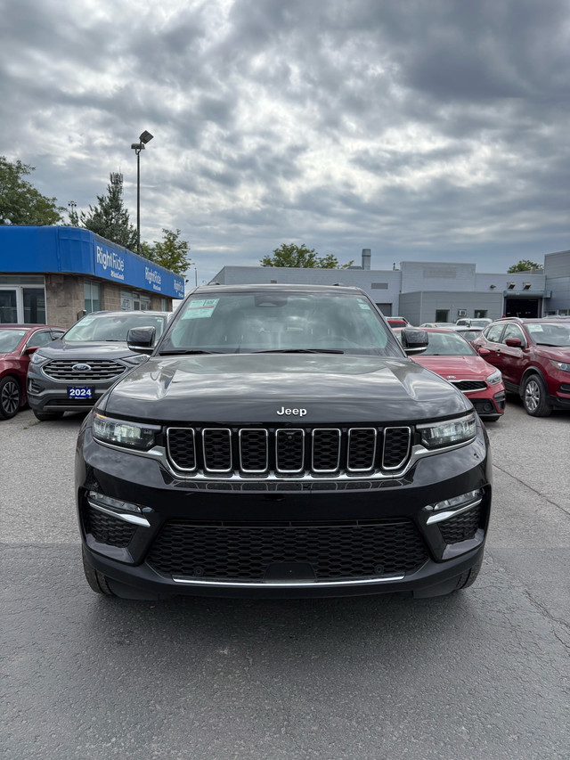 2022 Jeep Grand Cherokee 4xe in Cars & Trucks in Ottawa