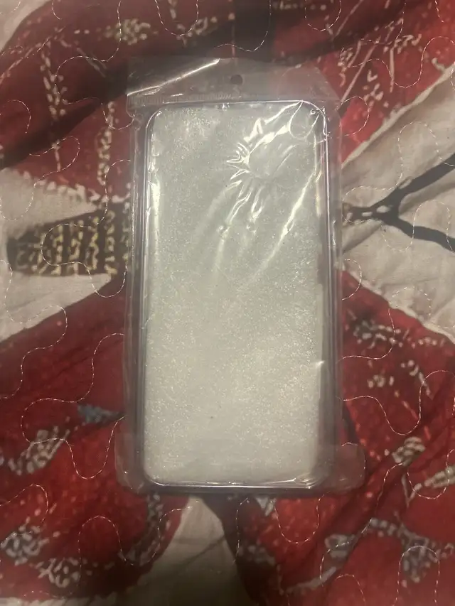 iPhone 14 Plus cell phone case in Cell Phone Accessories in Guelph - Image 4