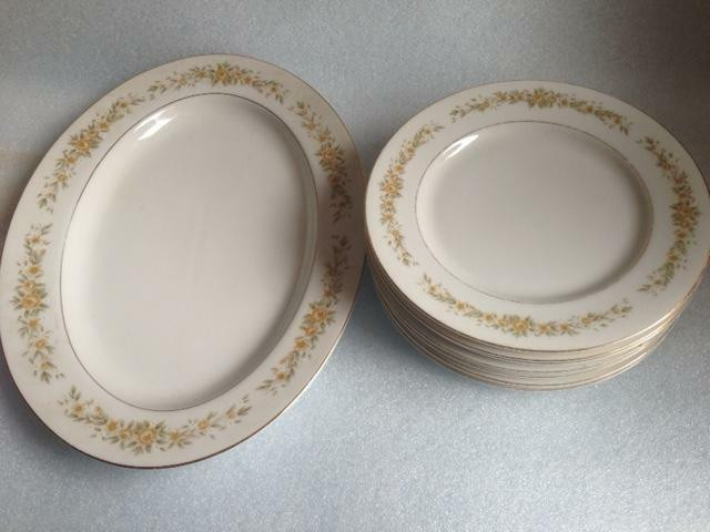 7x Golden Rose MITA FINE CHINA Of Japan Oval Serving/Salad Plate in Arts & Collectibles in Markham / York Region