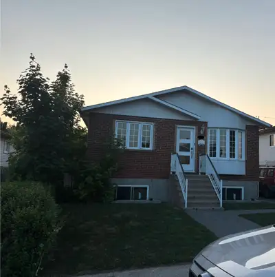 4 bdr house for rent