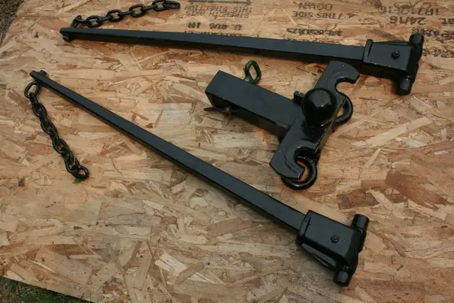 Trailer Hitch in Boat Parts, Trailers & Accessories in Napanee - Image 3