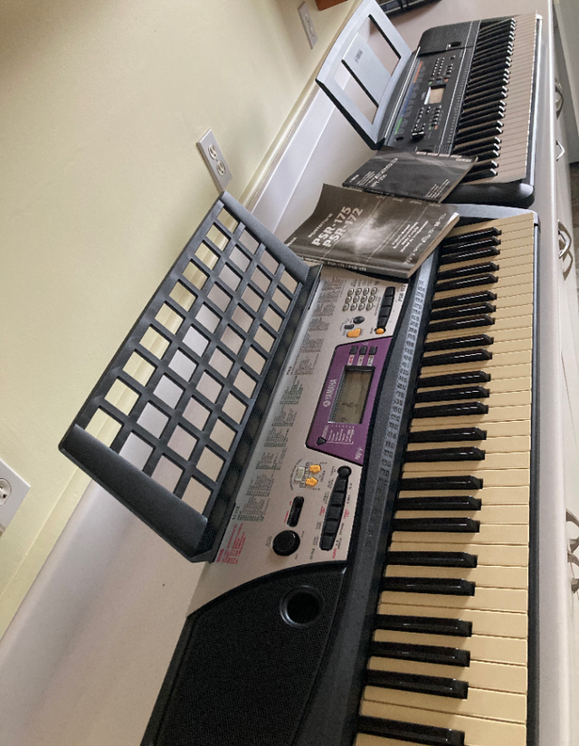 Two Yamaha keyboards for sale in Pianos & Keyboards in Cole Harbour - Image 3