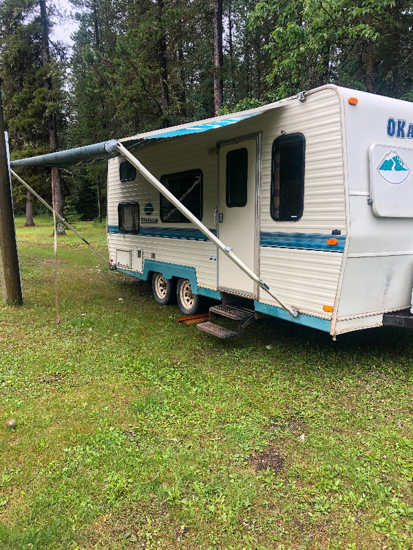 Okanogan holiday trailer 1994no leaks Travel Trailers & Campers Red