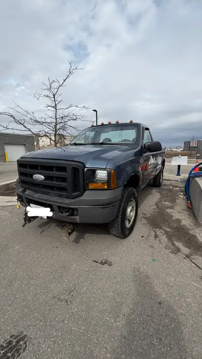 Selling my F-350 6.0L powerstroke Diesel as I’m restructuring my fleet. This has been a reliable wor...