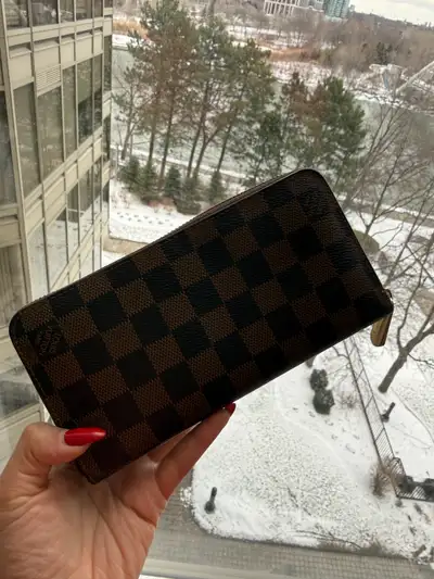 Louis Vuitton - 100% AUTHENTIC! Damier Ebene Long Zippy Wallet, View more