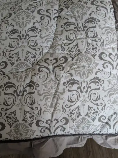 Crib quilt, View more