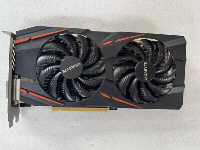gigabyte rx 580 8gb in System Components in London
