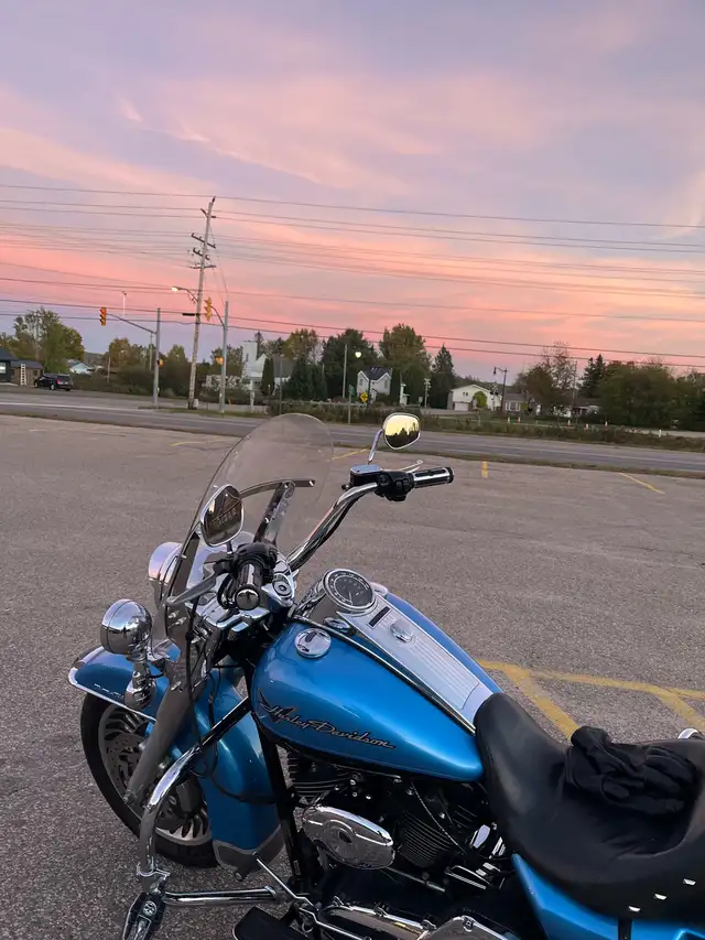 2011 Harley Road King in Street, Cruisers & Choppers in Muskoka - Image 5