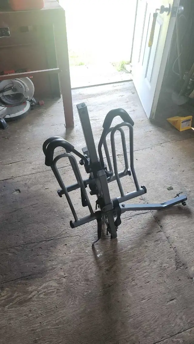 Rack à vélo  in Clothing, Shoes & Accessories in Lévis - Image 5