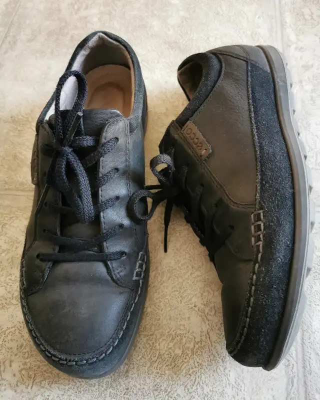 ECCO Shoes in Women's - Shoes in Calgary - Image 4