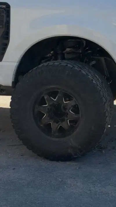 Looking to trade or sell my 35x12.5x17 rims and tires rims are brand new and tires have another summ...