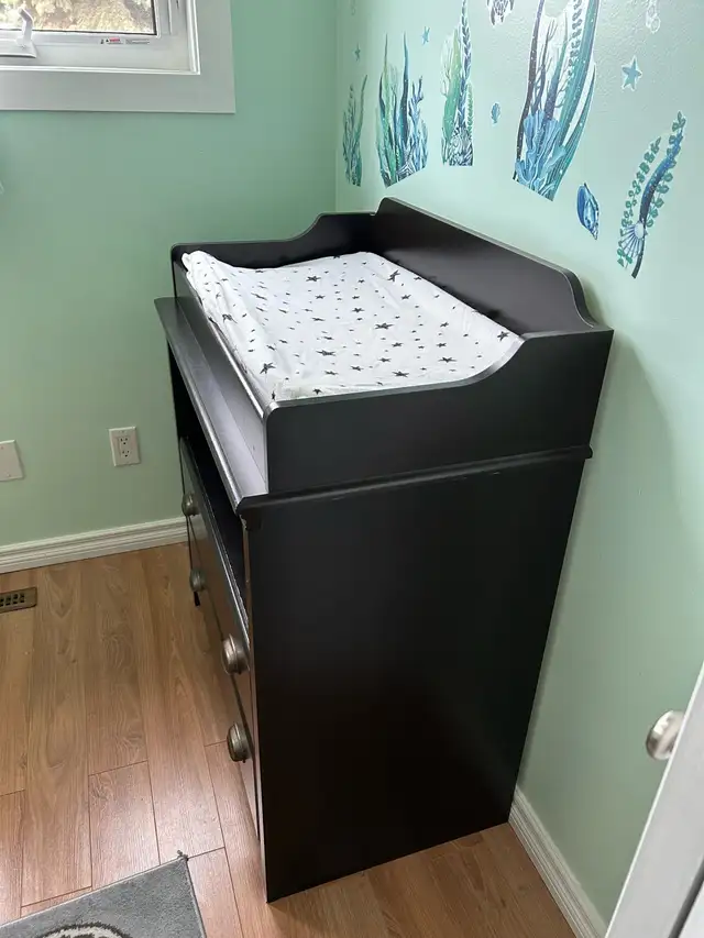 Baby Change Table  in Bathing & Changing in Edmonton - Image 6