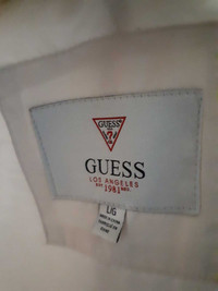 Large white winter Guess Jacket 