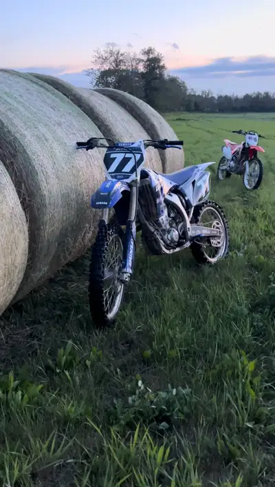 Has a fmf 700$ plus a graphics kit 450$ and has hourmeter brake leavers and pegs and a race tagasako...