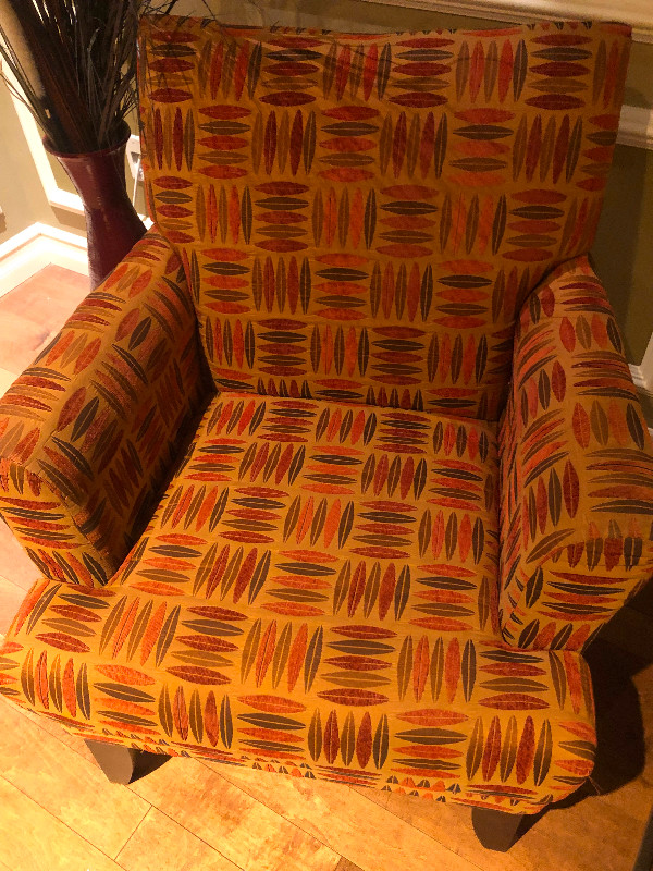 Pair of Jaymar chairs in Chairs & Recliners in Dartmouth - Image 2
