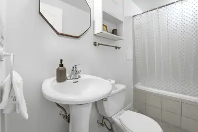 Fully furnished 2 bedroom, 1 bathroom unit available for short-term rental from Nov 2026 to Feb 2027...