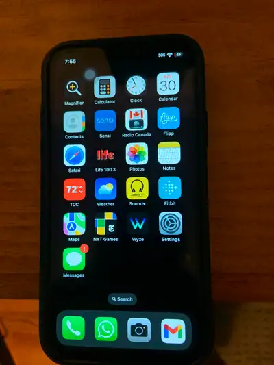phone works fine no cracks or chips very good condition has had screen replaced recently UNLOCKED WA...