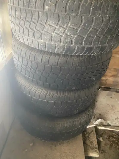 4 Jeep grand Cherokee used winter 245x65 R17 tires ,original rims! Price is $250 for All ! Please do...