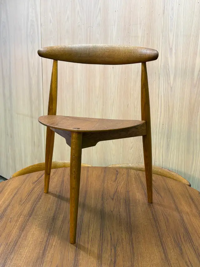 1950s Teak and Oak “Heart” Dining Table and Chairs in Dining Tables & Sets in Victoria - Image 10