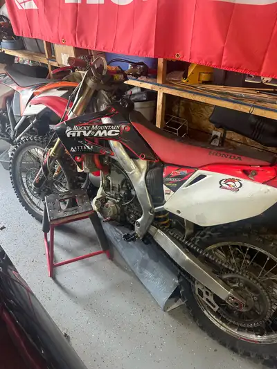 Selling my 2004 crf250r Bike is well maintained oil change done every five hours, bike run great hav...