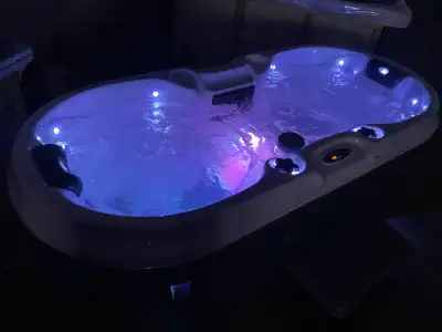 2017 Jazzi plug and play hot tub, View more