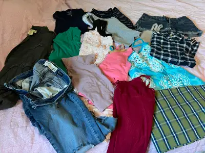Teenage Girls  Clothes Sz small (approx), View more