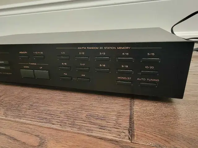 HIGH–END Tuner TEAC T-X100 in Stereo Systems & Home Theatre in Markham / York Region - Image 2