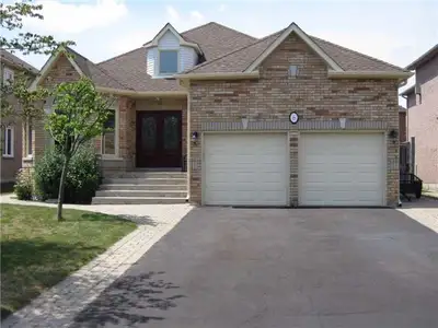 One-Bedroom Basement Apartment – Oak Ridges, Richmond Hill Available for rent: A clean and private o...