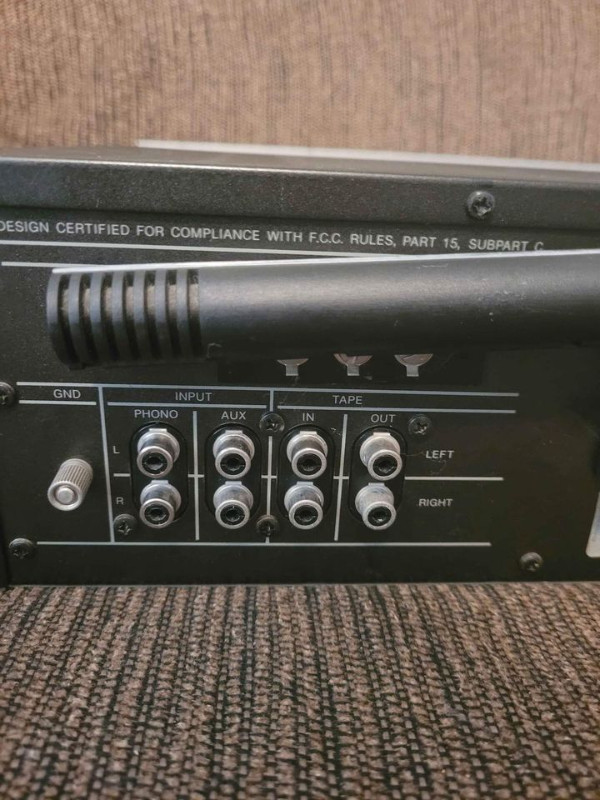 Harmon Kardon hk 350i Stereo Receiver Vintage Working in General Electronics in Sarnia - Image 4
