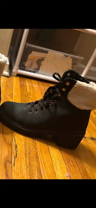 women’s boots size 11, View more