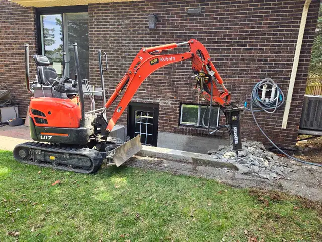 Mini Excavator Rental with Operator 