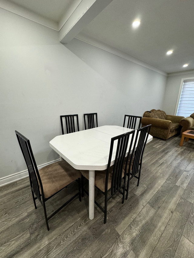 DINING TABLE  in Dining Tables & Sets in Mississauga / Peel Region