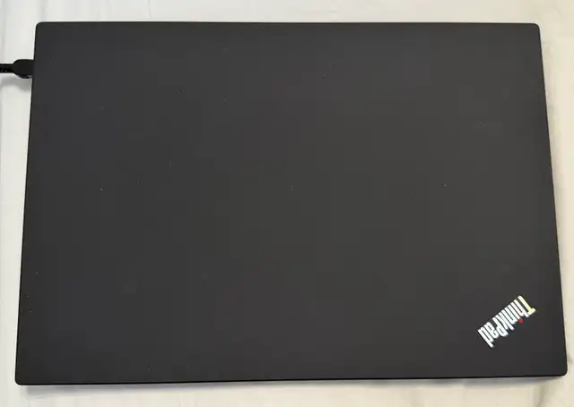 Lenovo ThinkPad T14 Gen 2 – Like New Condition in Laptops in City of Montréal - Image 5