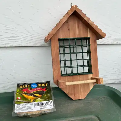 NEW Cedar Bird Feeder Plus Suet, View more