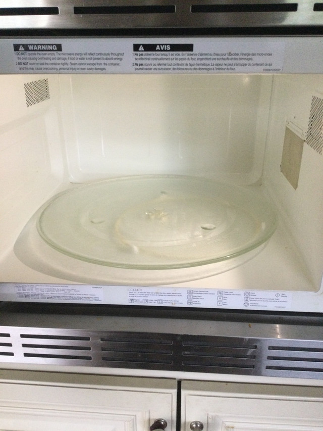 Microwave Oven 1200 W with Operating Instructions  in Microwaves & Cookers in Kitchener / Waterloo - Image 3