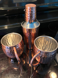 NEUFS *** Shaker + 2 tasses en métal cuivré / Copper