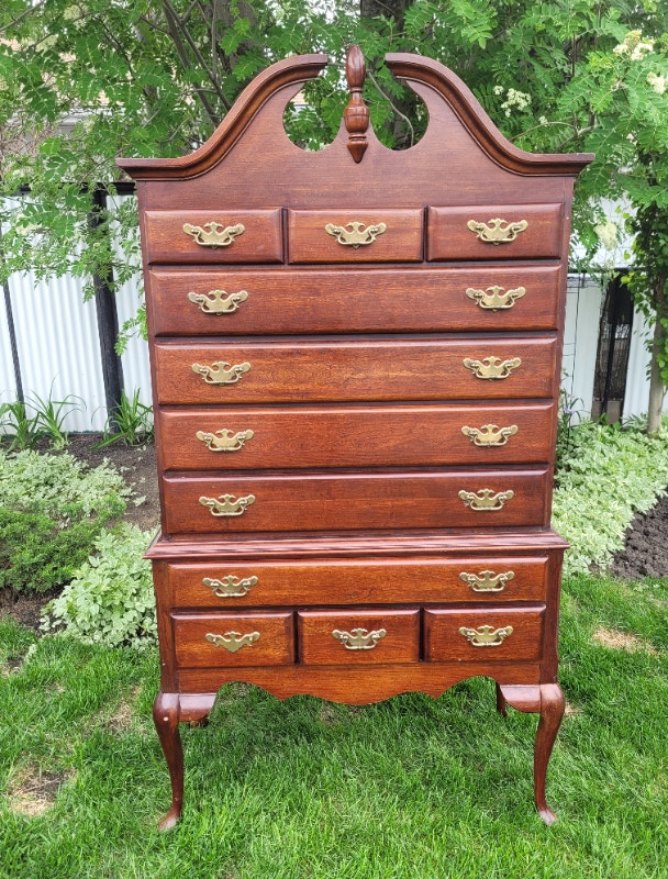 Solid wood matching French Provincial style bedroom furniture