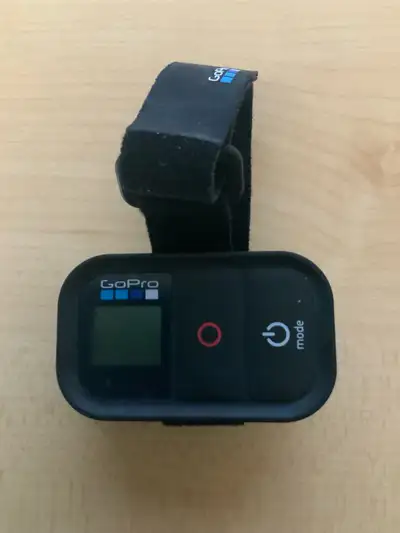 GoPro remote ARMTE-001 great conditions looking for a new GoPro user. Compatible with GoPro HERO3, H...
