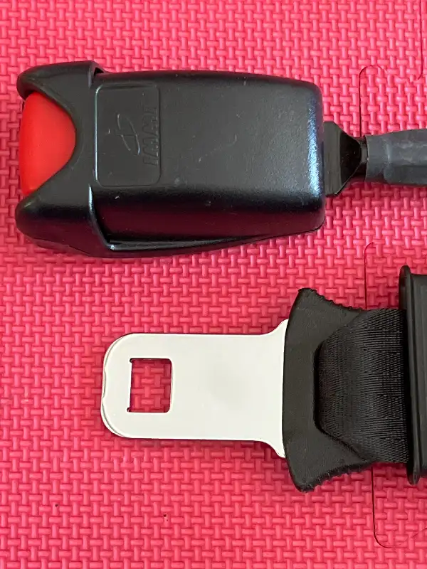 Kawasaki Mule 4x 610 950 Side by Side Seat Belt latch 53061-7502 in Other in Barrie - Image 8