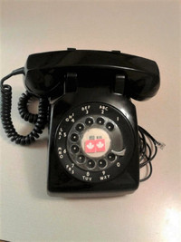 Rotary telephone Northern Electric Canada VTG