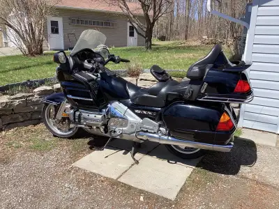 If you are looking to get into the Goldwing world and not to sure about it. Here is a cheap way to f...