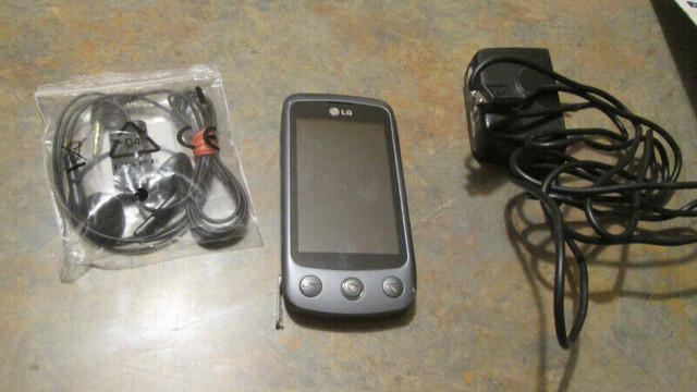 GREY LG COOKIE PLUS GS500 CELL PHONE (Telus/ KOODO ) in Cell Phones in St. Catharines - Image 2