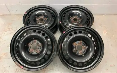 4 - 16" GM OEM steel wheels and tpms sensors In good condition. Bolt pattern; 5 lugs x 105mm. Center...
