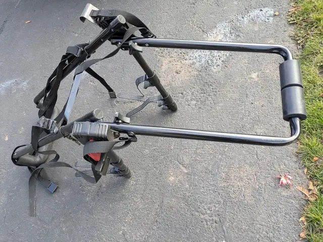 Yakima Kingjoe Pro Bike Carrier Car Bike rack in Road in Oakville / Halton Region - Image 2