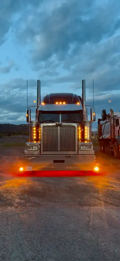 -Looking for maxi flat deck driver -Must be able to cross border and pass drug & alcohol test -Home...