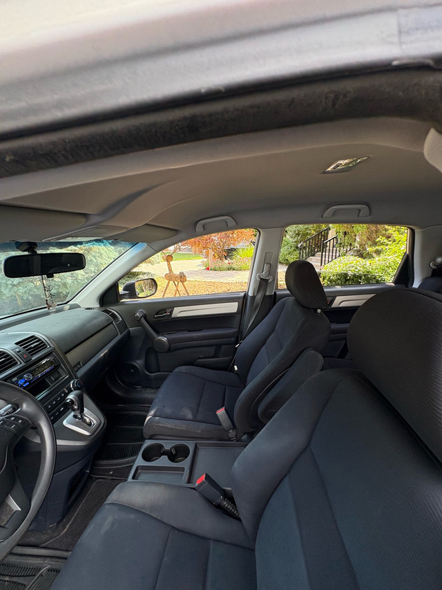 Honda CR-V in Cars & Trucks in Oakville / Halton Region - Image 2